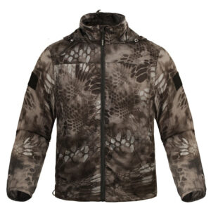 Camouflage stijl jas