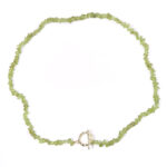 Peridot chip ketting