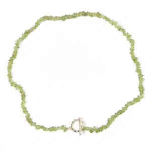 Peridot chip ketting