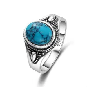 Ring in 925 Sterling Zilver bezet met Turkoois.