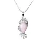 Rozenkwarts ketting met papegaai.